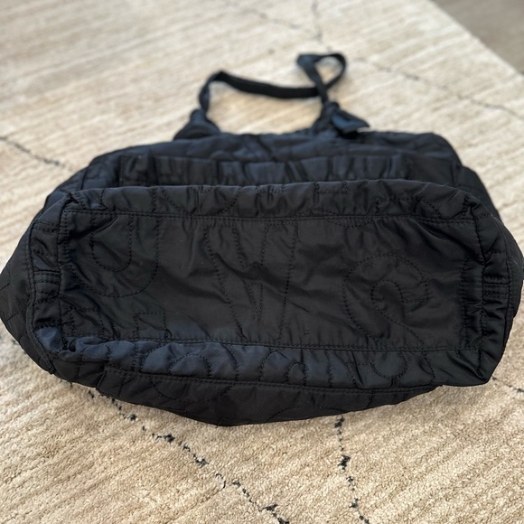 Marc Jacobs Diaper Bag/Tote/Travel bag - Picture 6 of 6